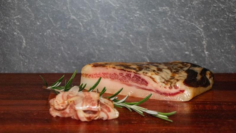 Ibérico Guanciale (Backenspeck), luftgetrocknet