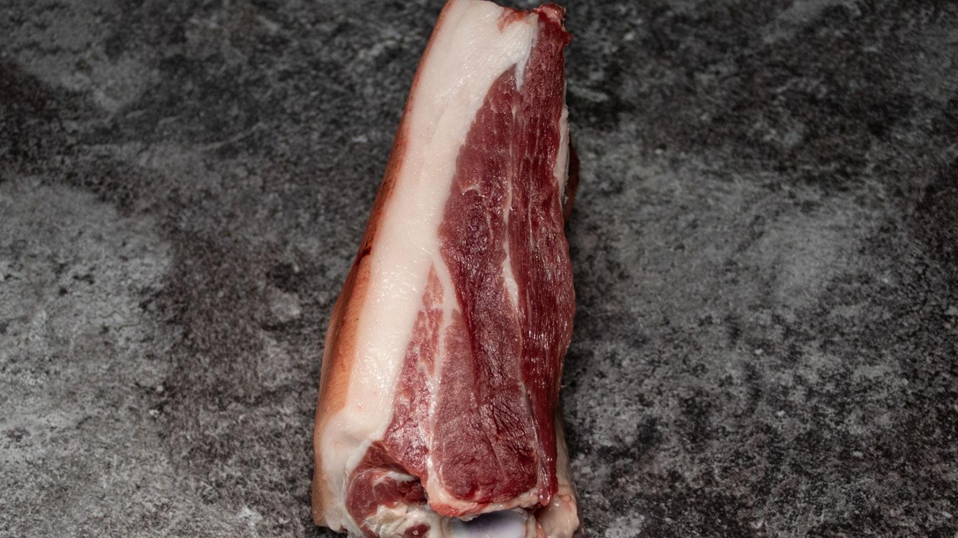 Ibérico Schäufele am Knochen