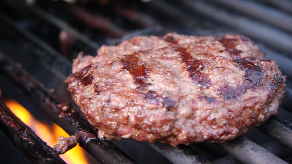 Black Angus Rindfleisch Burger Patties, handgeformt, für Grill oder Pfanne