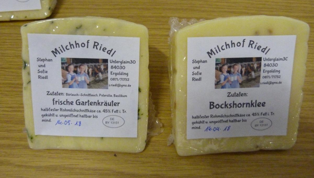 Halbfester Rohmilchkäse Halbfester Rohmilchkäse