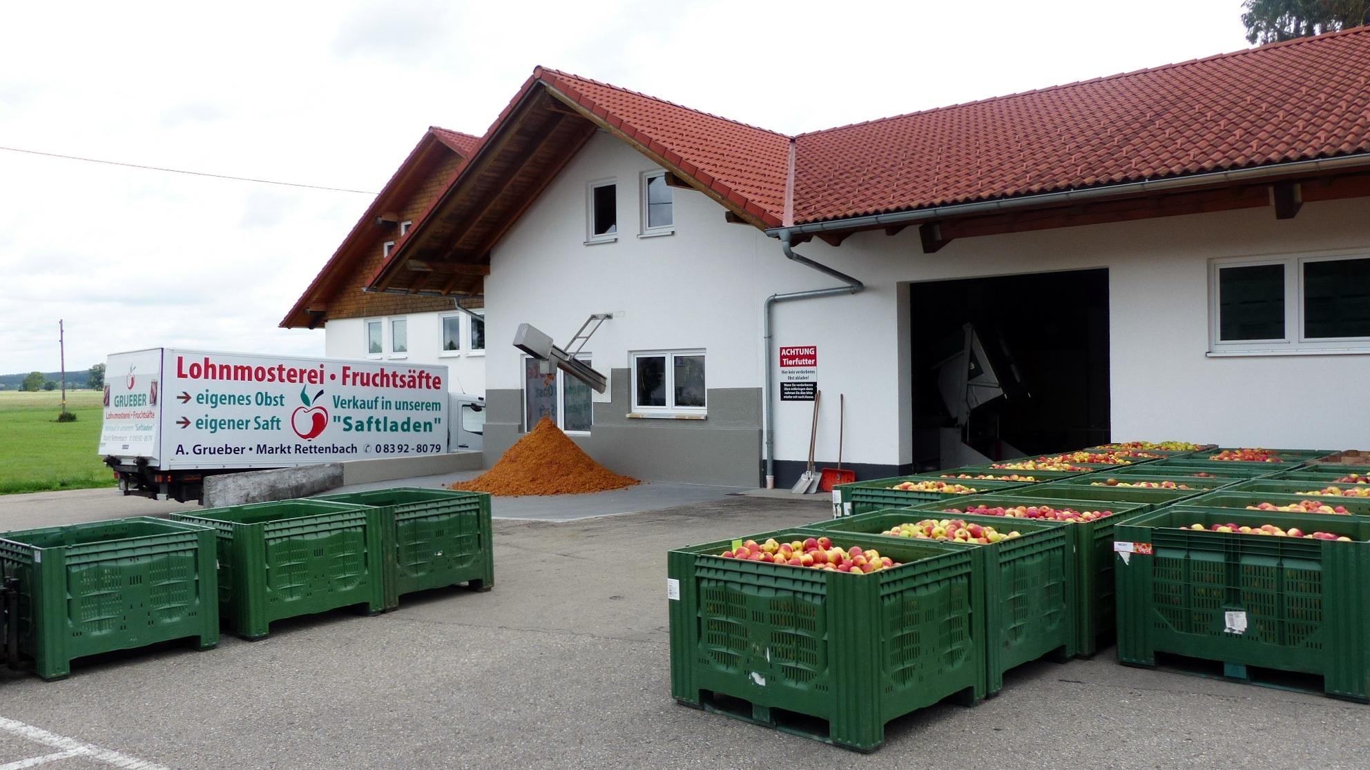 Lohnmosterei Fruchtsäfte Brennerei Carina Grueber