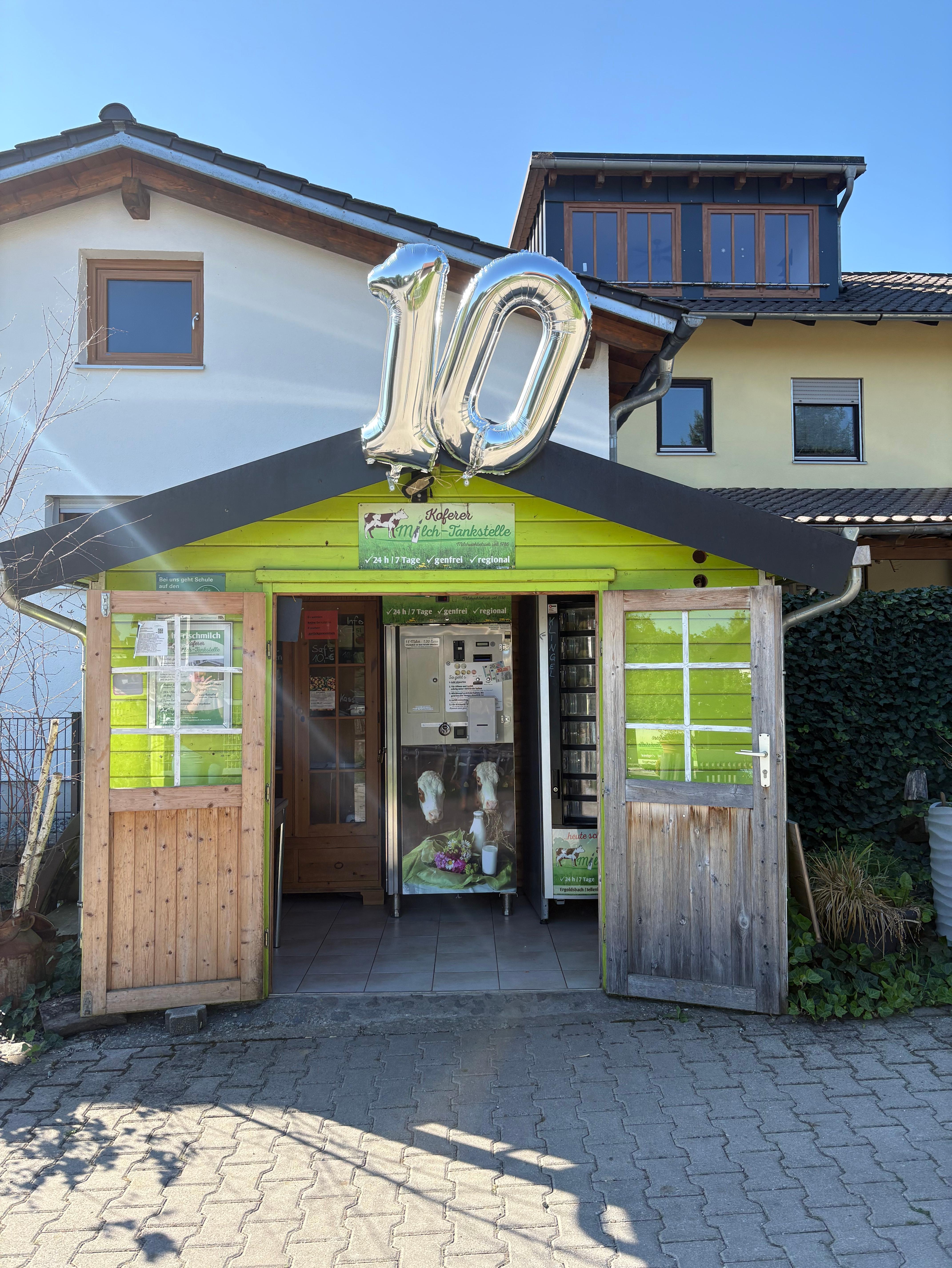 Koferer Milch Tankstelle