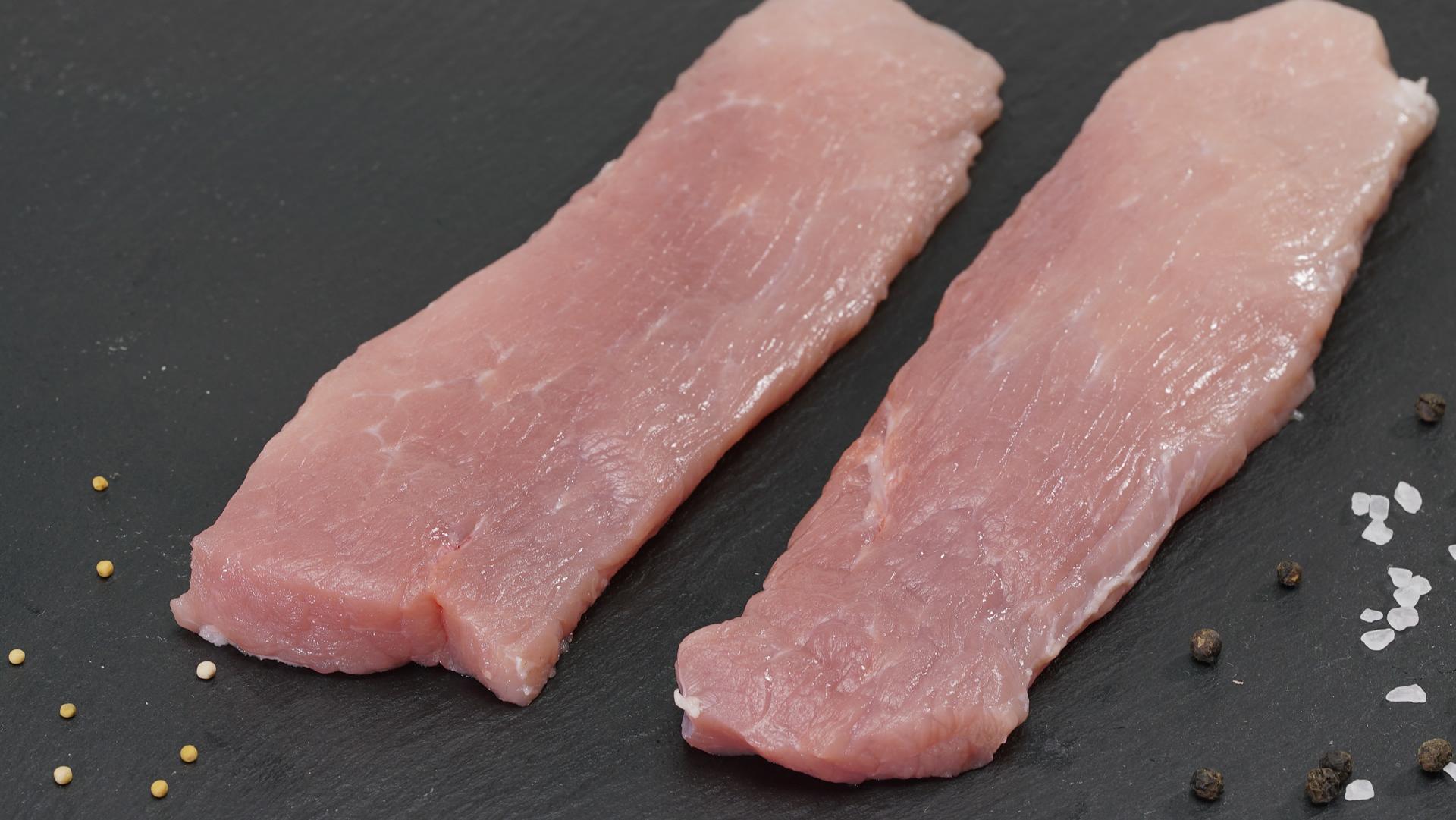 Bio Schweine-Schnitzel geschnitten