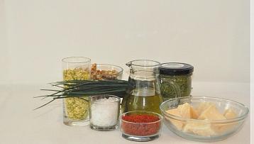 Schnittlauch-Chili-Pesto Schnittlauch-Chili-Pesto