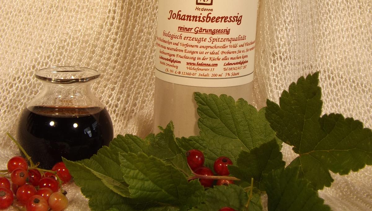 Johannisbeeressig Johannisbeeressig
