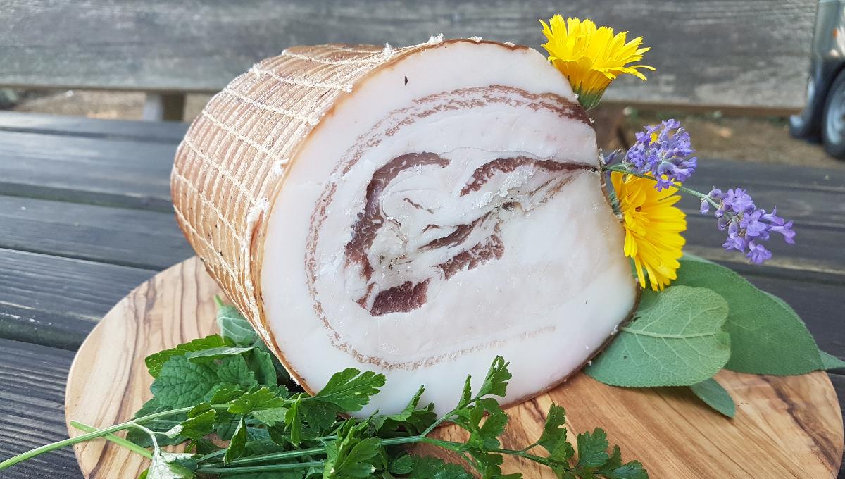 Gerollter Bauchspeck (Pancetta) Gerollter Bauchspeck (Pancetta)