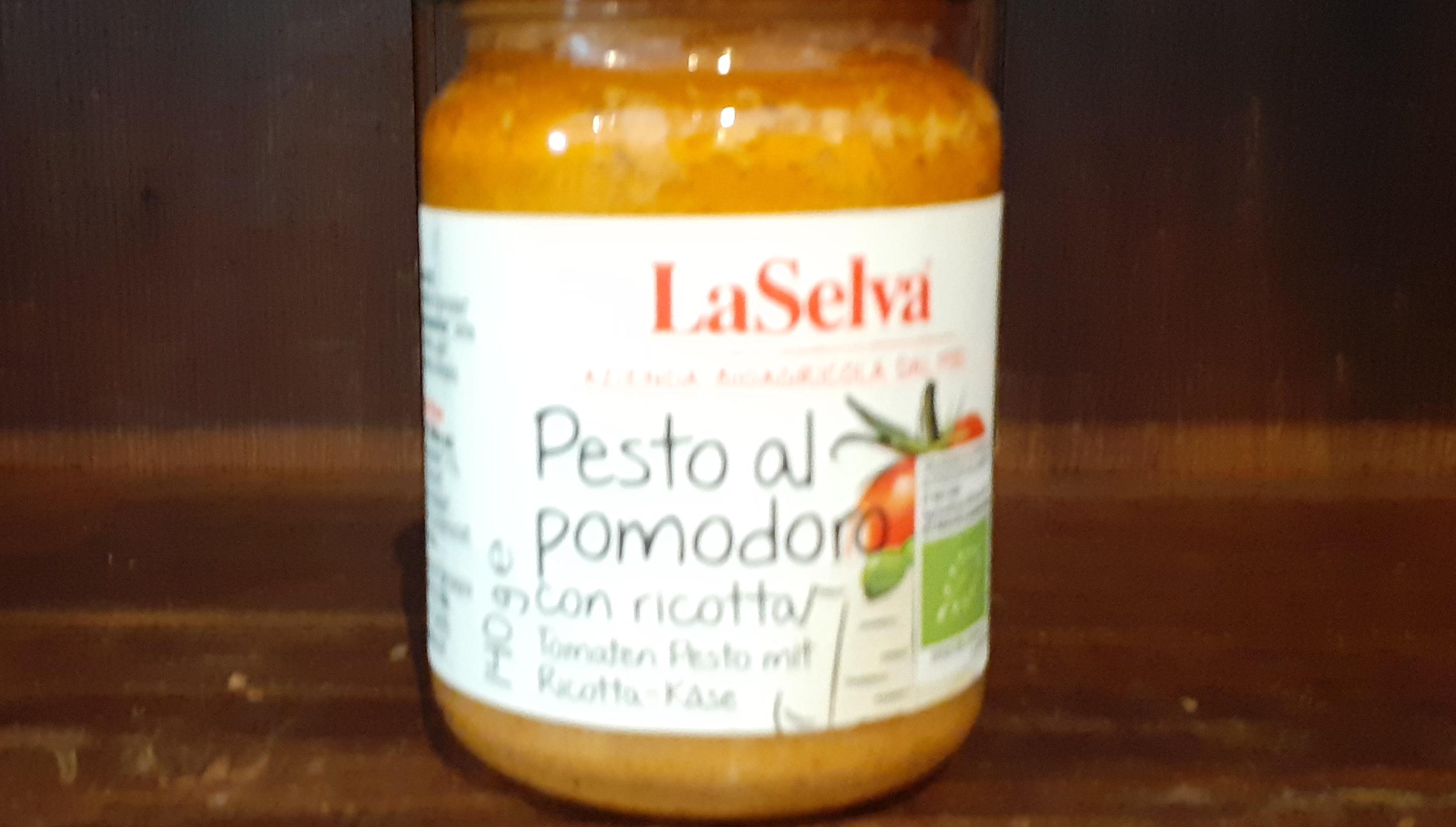 Pesto al pomodoro, Tomaten Pesto mit Ricotta-Käse